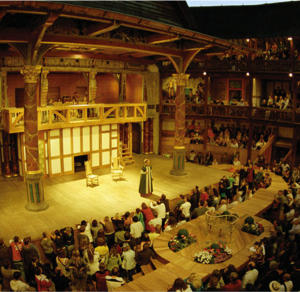 Shakespeare’s Globe London Theatre Backstage Tour with 3-Course Lunch for 2 people